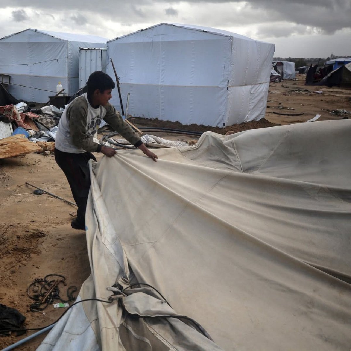 Gaza tent setup